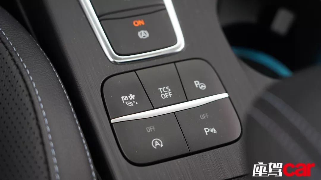 福特福克斯suv落地价,福特新款suvsport