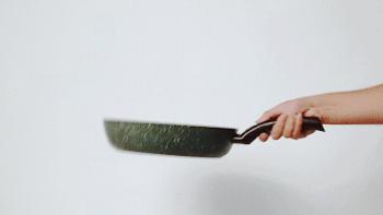 涂层不粘锅怎么开锅养锅,不粘锅的养锅方法