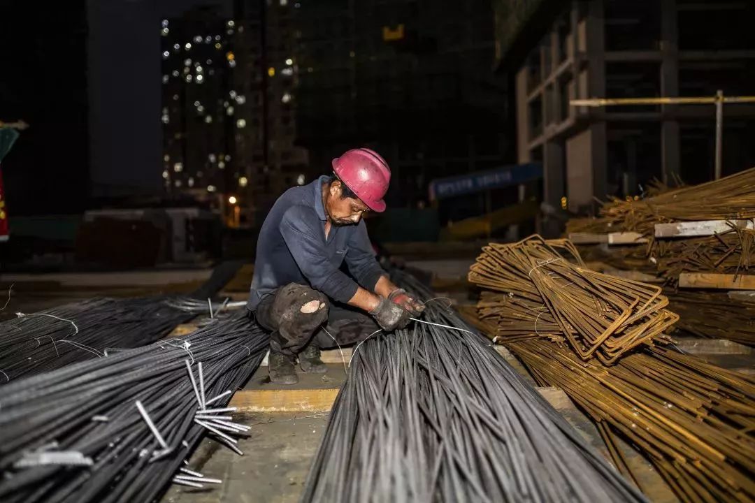 十二时辰工地,建筑工人的十二时辰