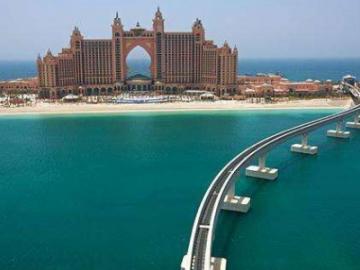 迪拜帆船酒店普通房间多少钱,迪拜帆船酒店最小房间多少平米