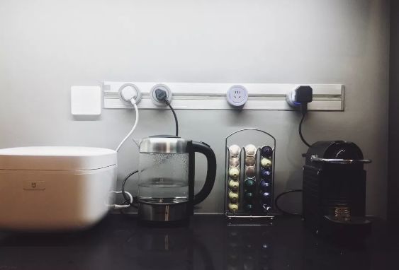 房间里插座少预留不合理怎么办,家里插座少了怎么加装墙壁插座