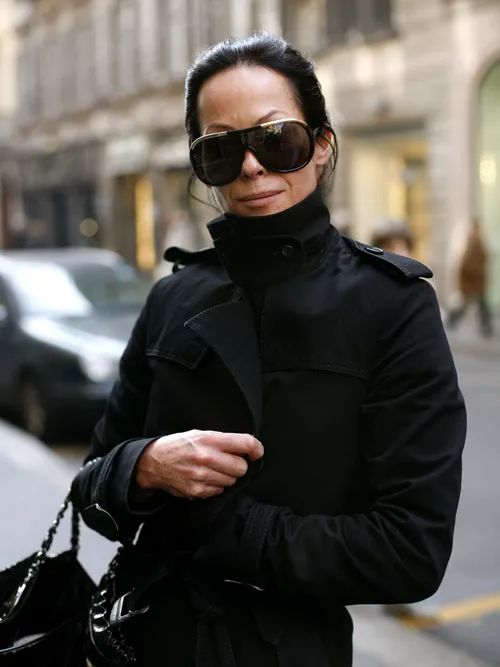 想和任何人都保持距离,想跟一个人保持距离