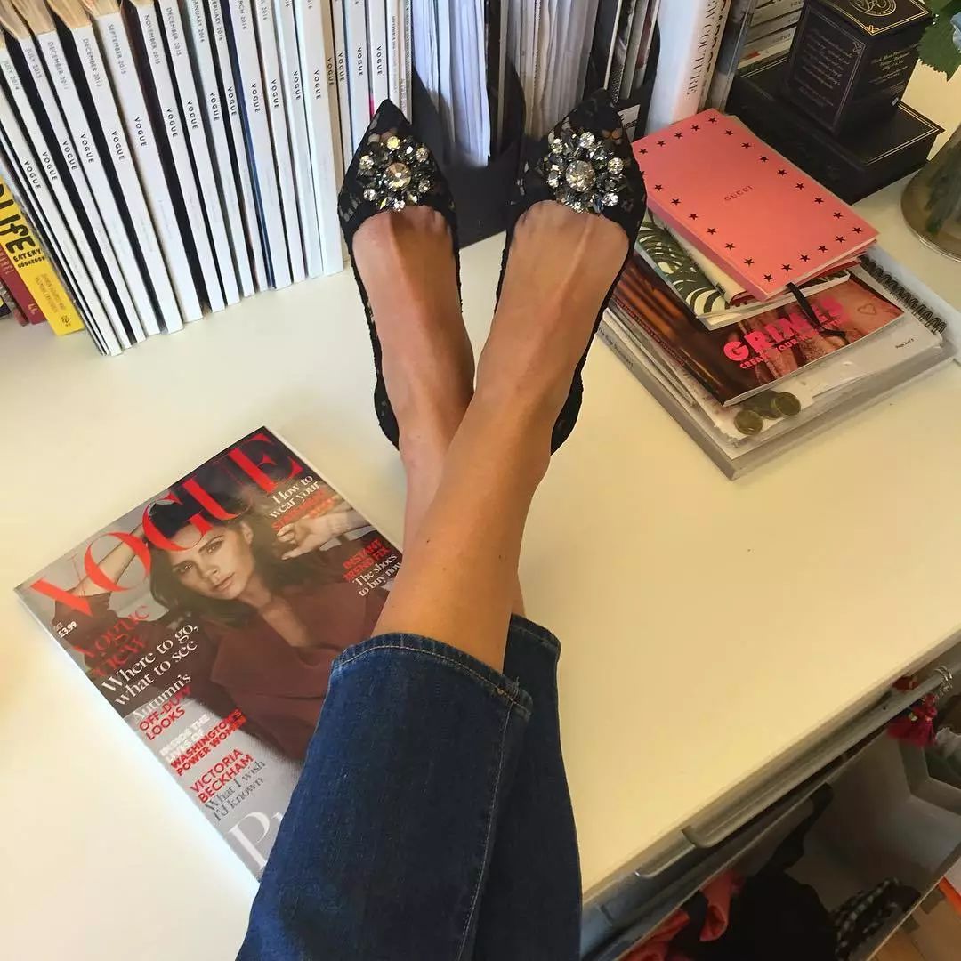 想和任何人都保持距离,想跟一个人保持距离