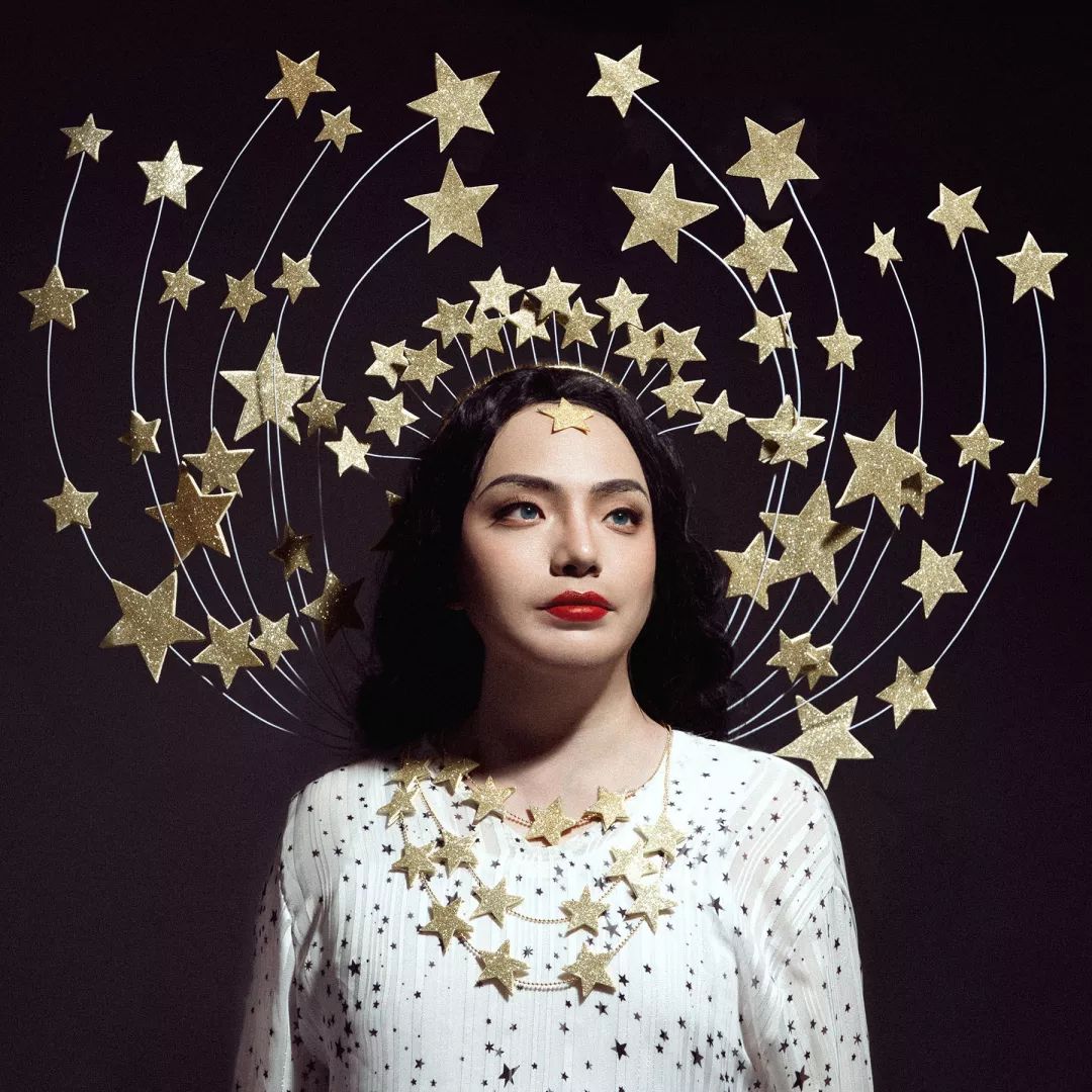 小时候：长大了当科学家！长大了：我寻思cos成科学家也行？