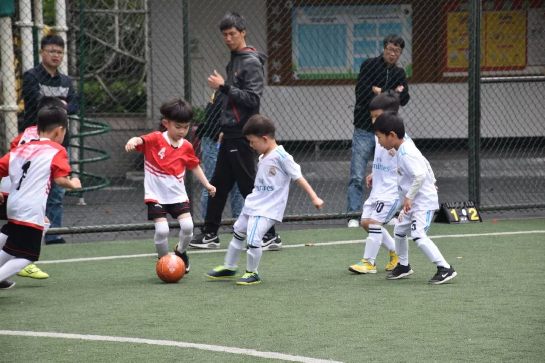 全国首批足球特色幼儿园,幼儿园获评全国足球特色幼儿园