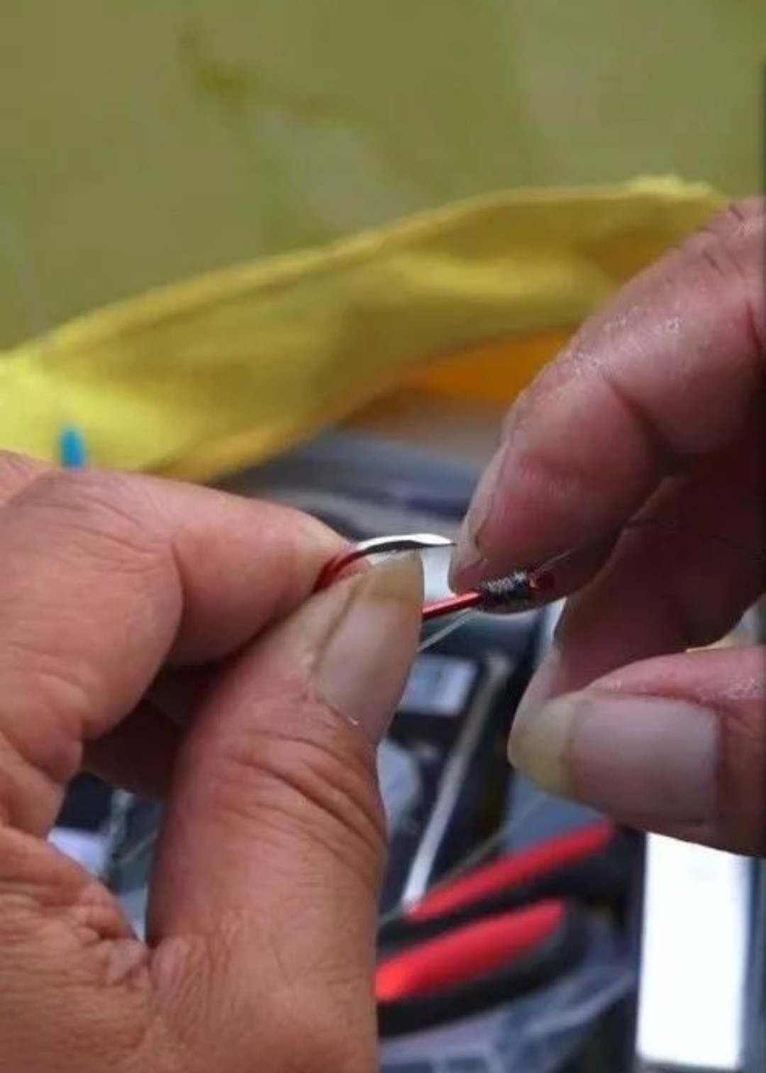 钓鱼什么鱼钩不容易脱钩,钓鱼遇到脱钩怎么办