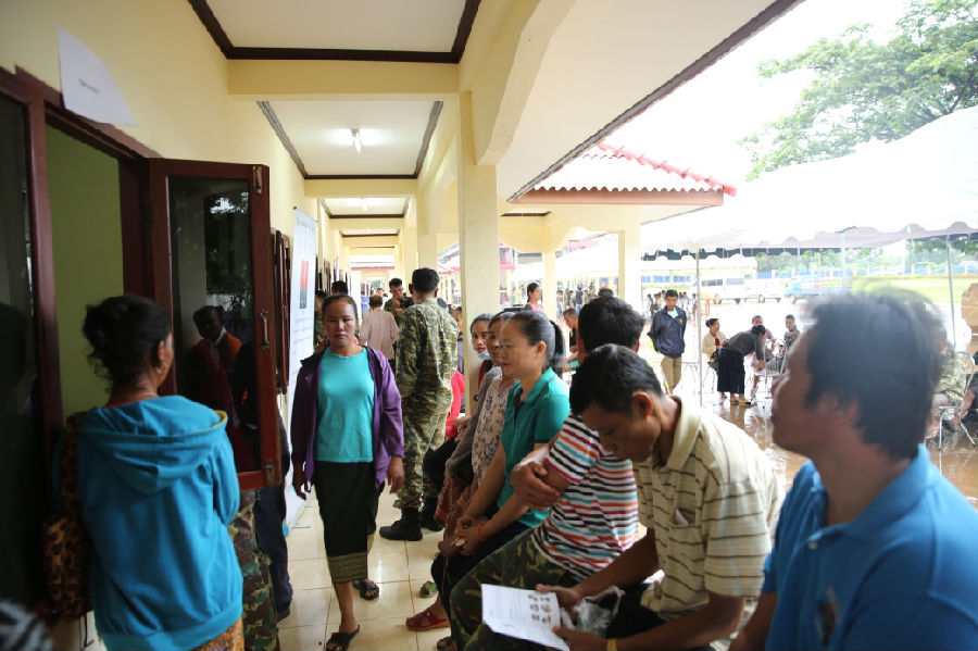 “和平列车”医疗三队圆满完成在老挝的医疗服务活动