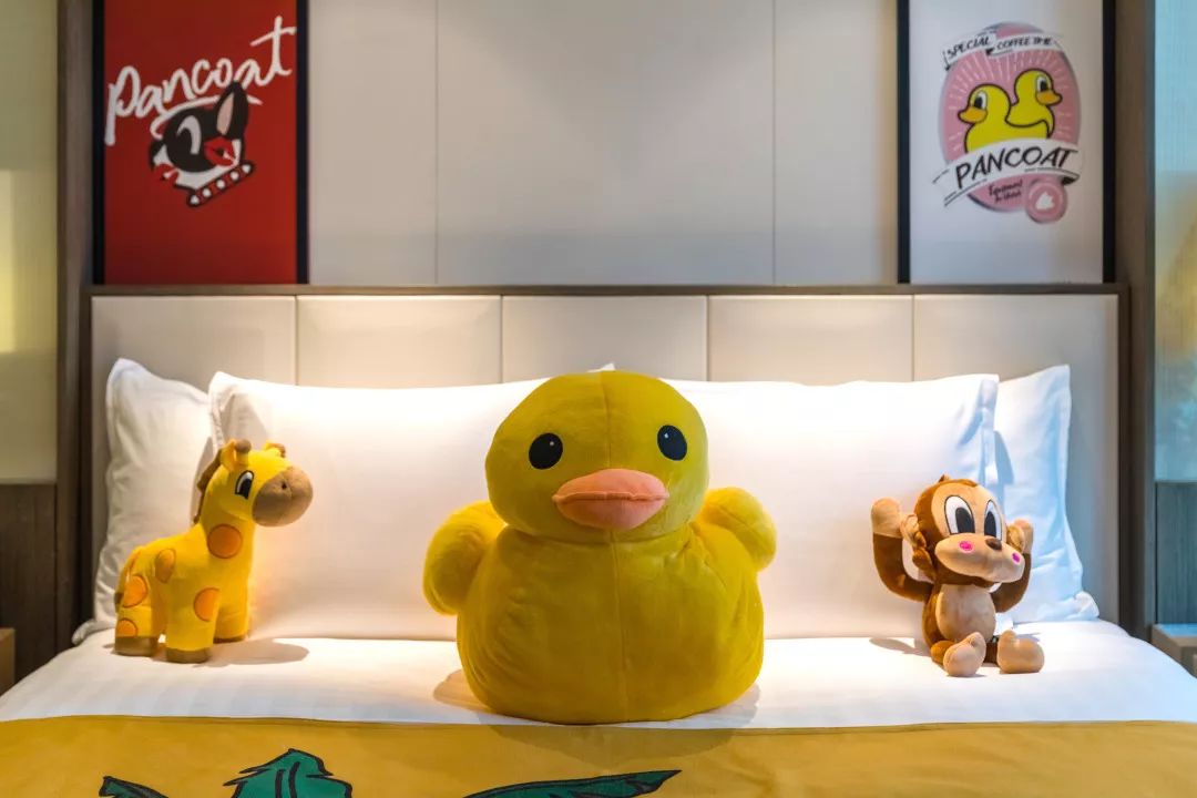 快看！我在小黄鸭帐篷里看到了星空