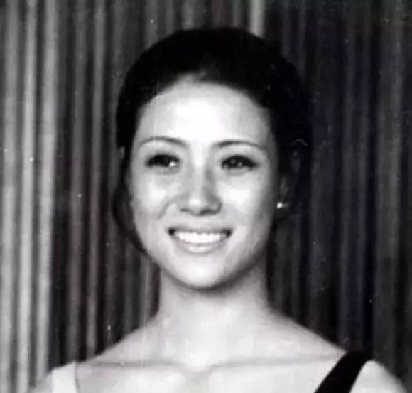 对韩国女孩而言，整形术是枷锁吗？