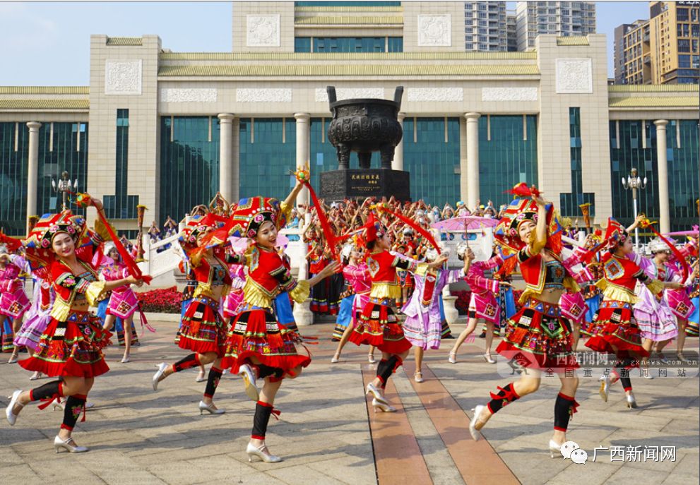 辉煌70年壮美广西新征程,新时代壮美广西谱新篇感想