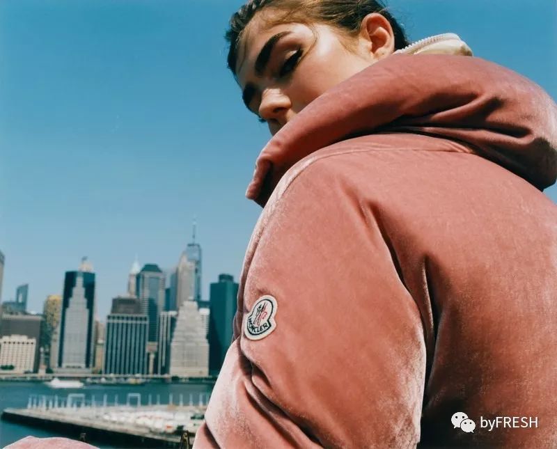 小研究是什么,现在大牌的羽绒服为什么都很薄