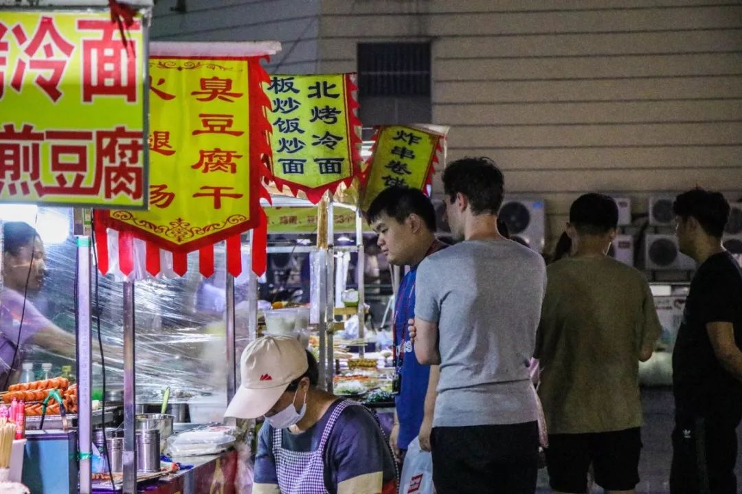 鎴戜滑鏄鐪熺殑,鏈嶅姟鎴戜滑鏄鐪熺殑