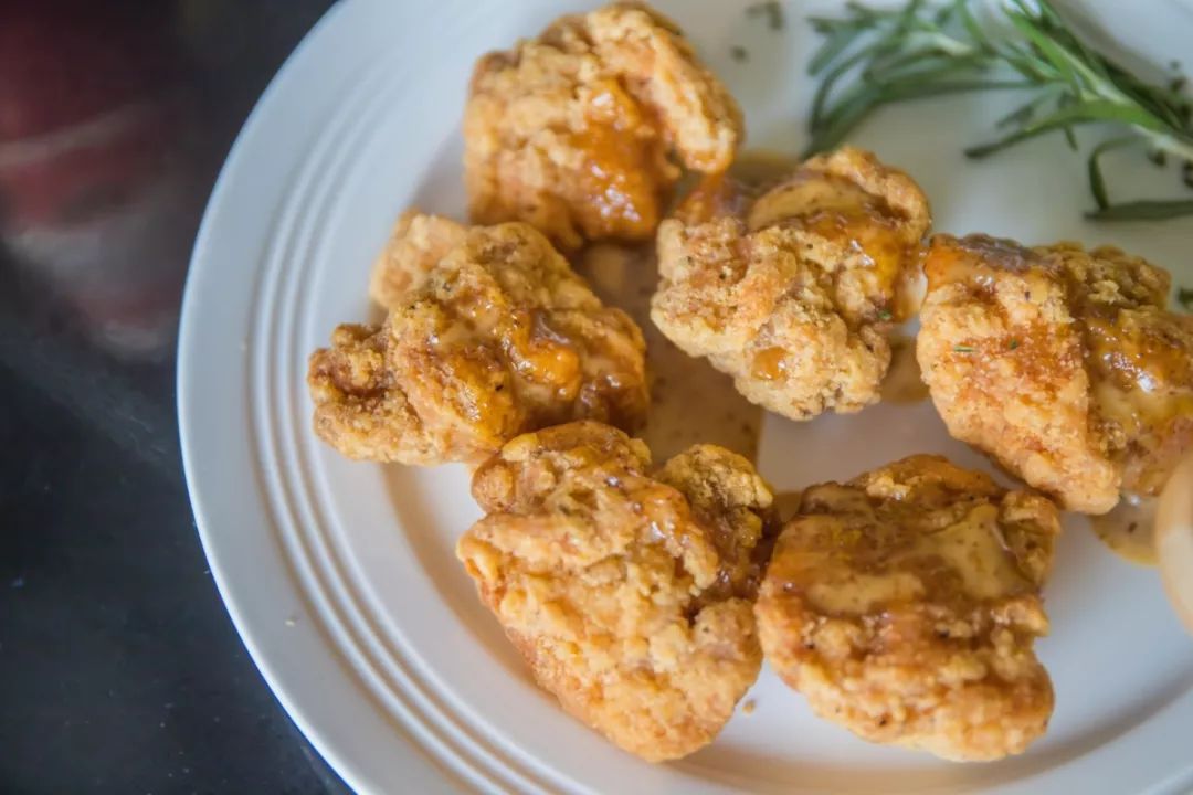 拿着3000的工资环游世界,没钱怎么去环游世界