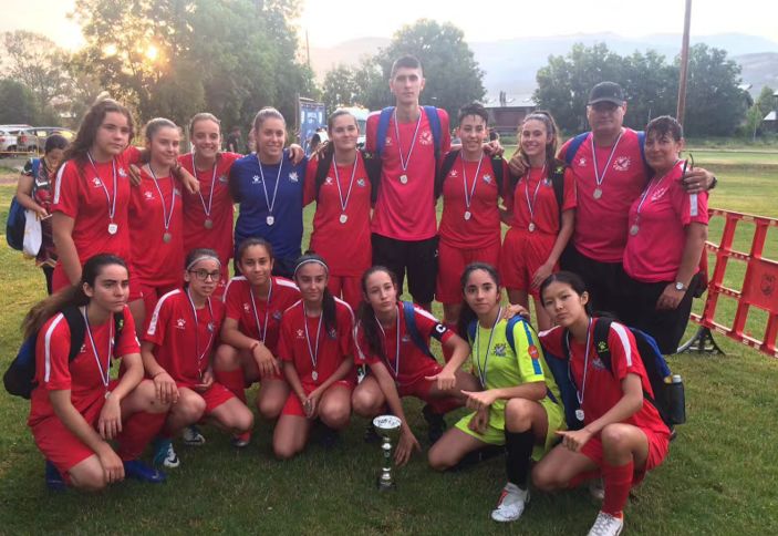 9岁进入省队,9岁入选国家乒乓球少年队