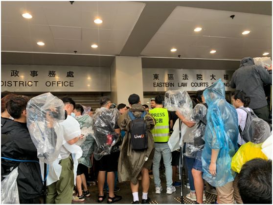 “警察抓，法官放”，我们来戳戳香港这个司法怪圈