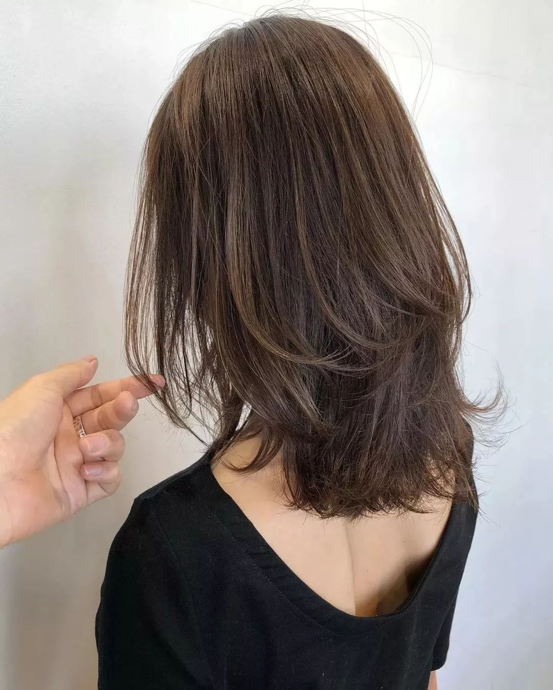 四款专属秋冬的慵懒发型,秋冬新款慵懒风宽松温柔