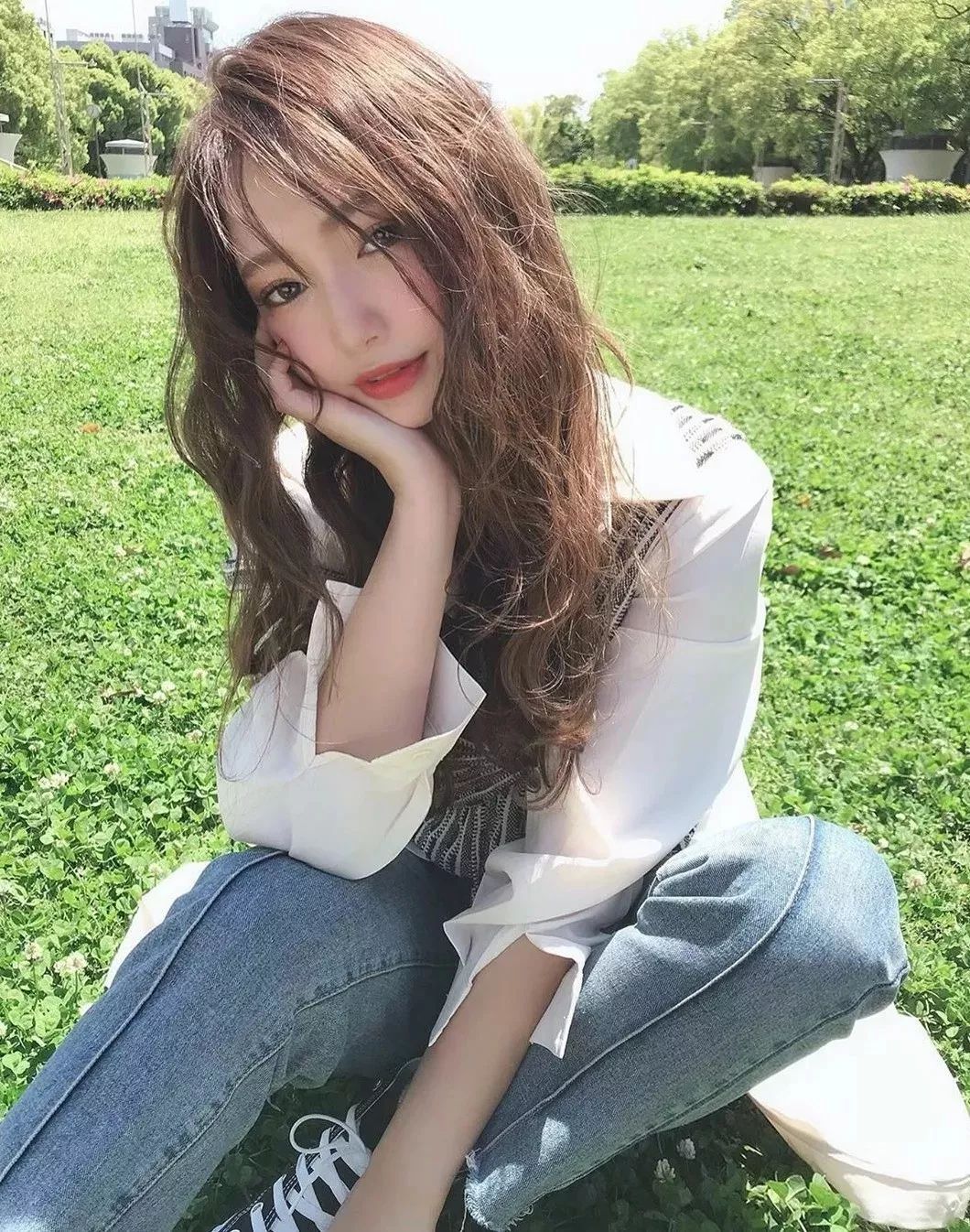 四款专属秋冬的慵懒发型,秋冬新款慵懒风宽松温柔