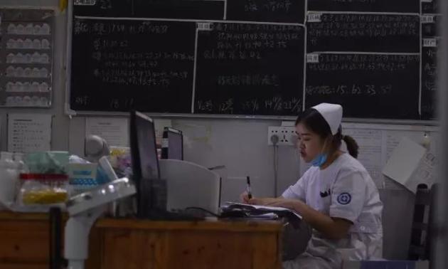 当你觉得上班很累的时候,不妨看看这些