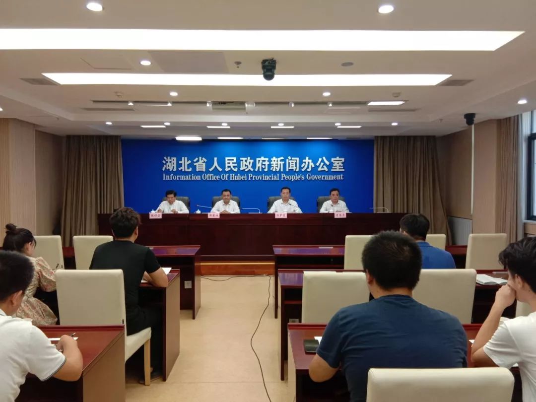 一图看懂70年住宅变迁史,一图速览党的二十大报告