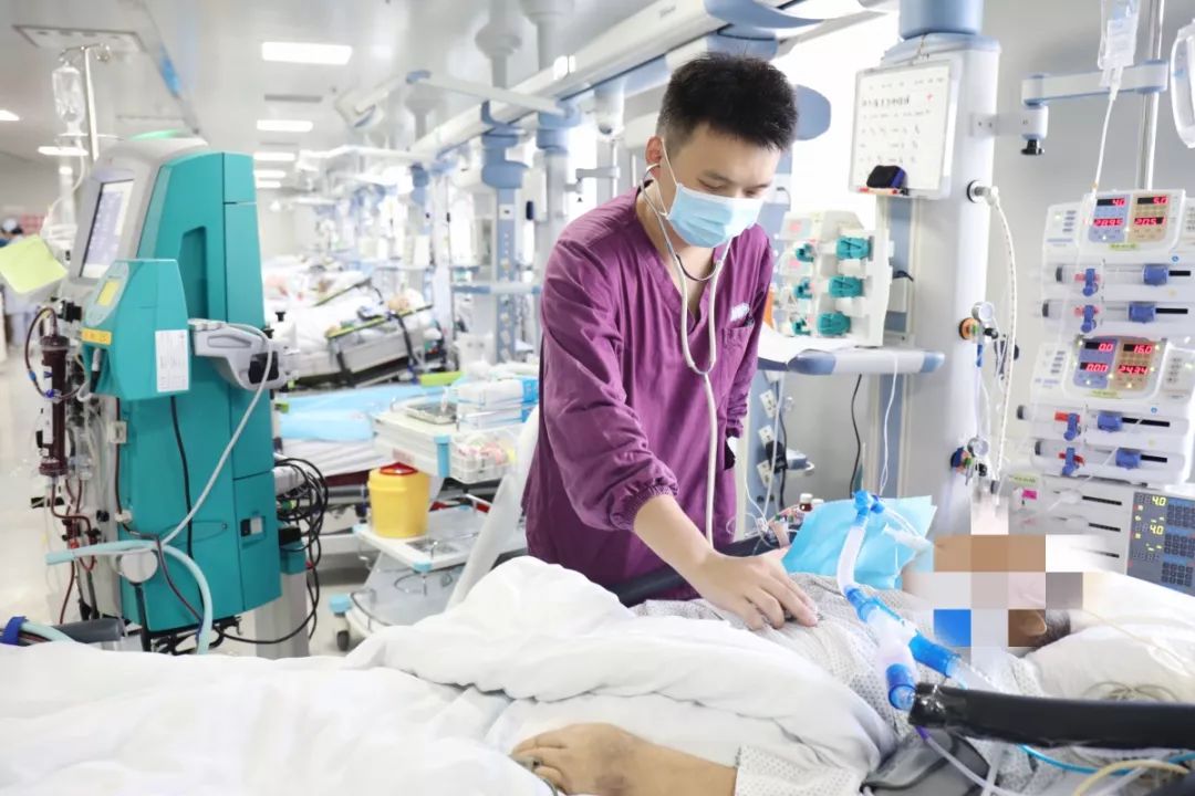 鍚冧簡2涓湀楗艰繘icu,鑰佷汉杩炲悆2鍧楁湀楗间綇杩沬cu