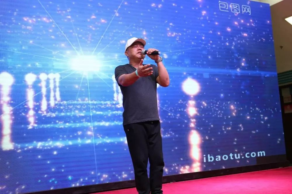 希望在复大，情浓意更浓