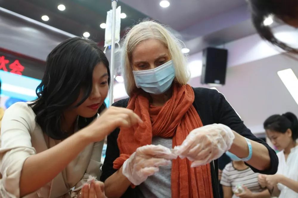 希望在复大，情浓意更浓