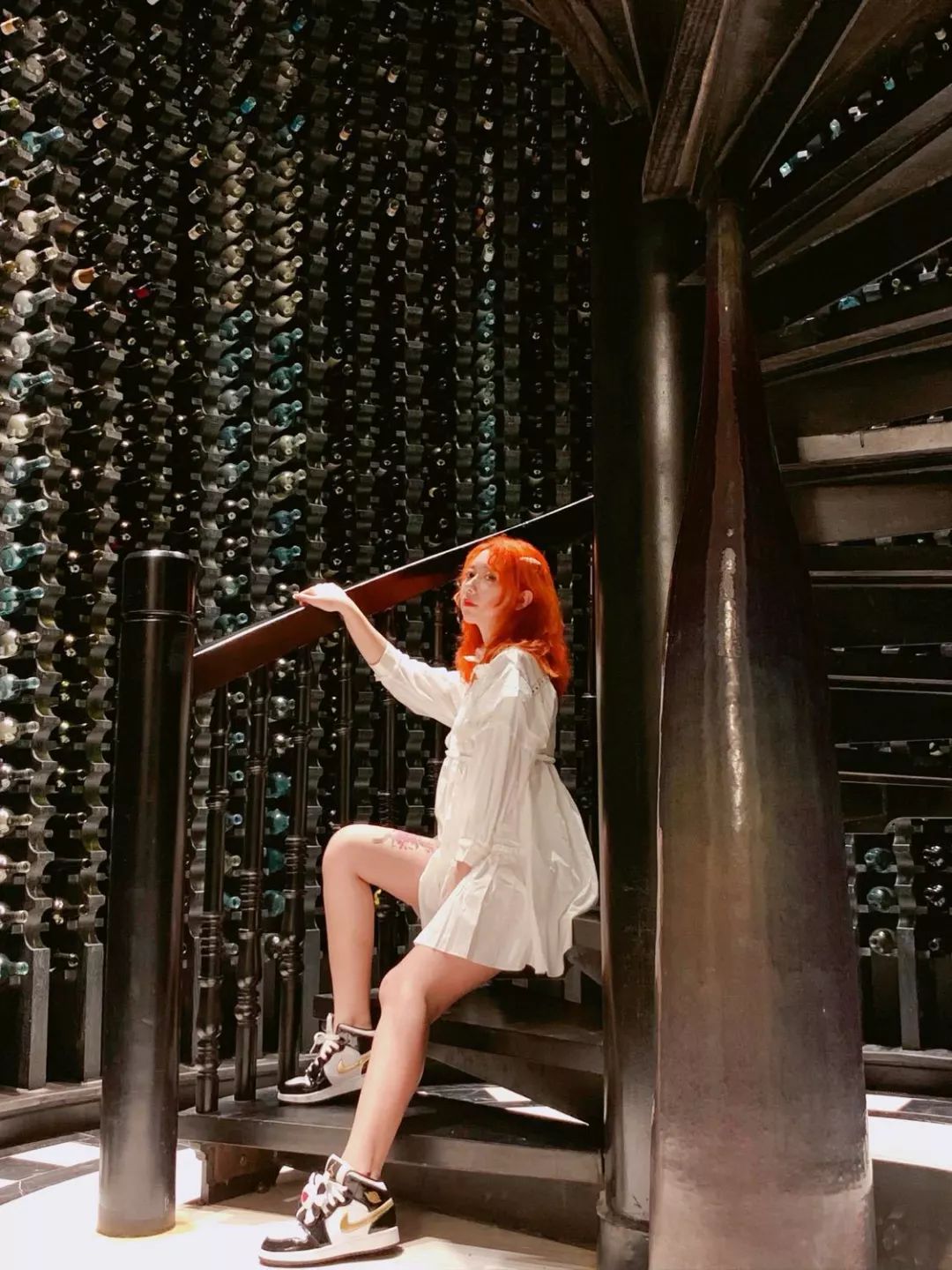 8孔aj1和九孔aj的区别,ajmid穿七孔与八孔哪个好看