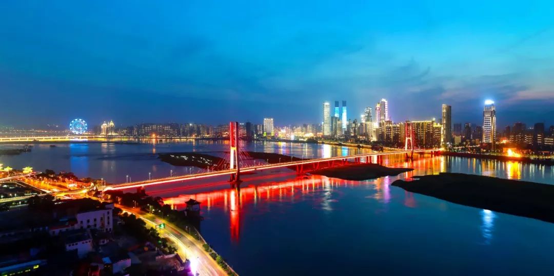 你好，我叫南昌！这是我的2019新名片