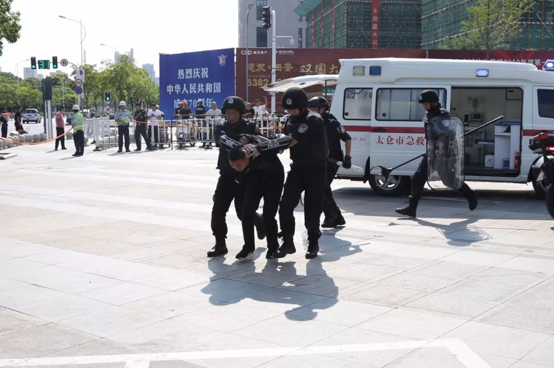 太仓有人“持刀砍人”“投放爆炸物”？是时候亮出“绝招”了