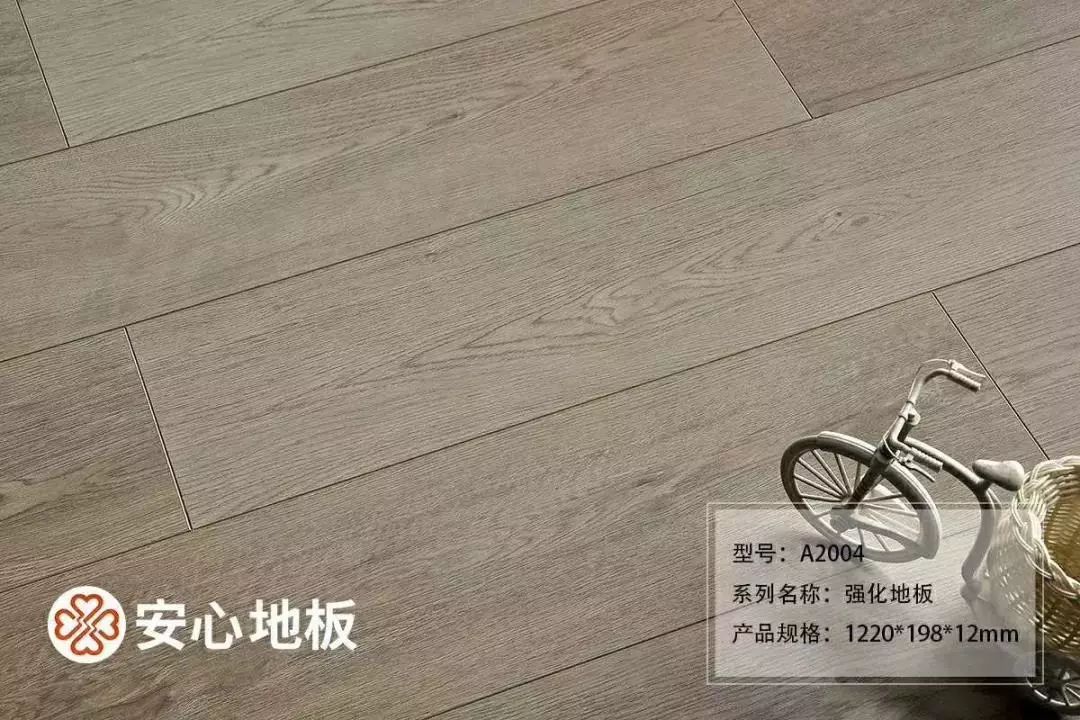 「丽江推荐」热线记者被“威胁”？一扇门竟引起这般“风波”