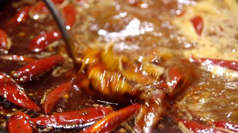 5.8折狂嗨8天！川炉火锅三周年店庆，让你一次吃过瘾！就在龙湫湾