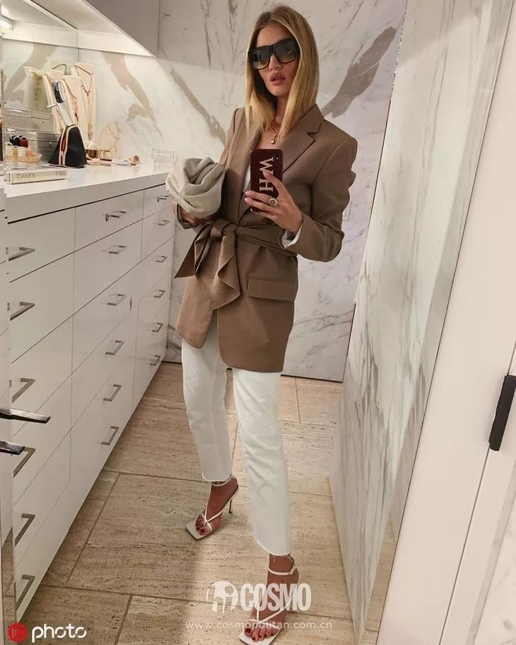 时髦办|Rosie看中哪件就把颜色买全，大嫂购物就是这么简单