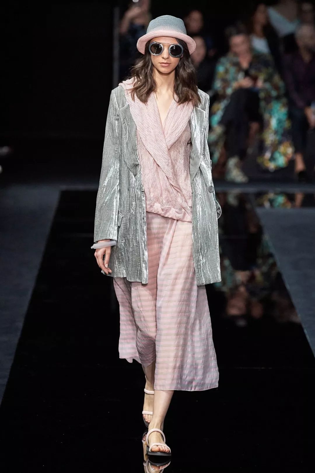 锁定每一个精彩时刻,锁定这8场秀就能包揽全年爆款