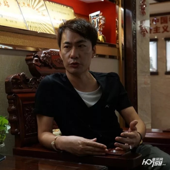 直播超过20万人观看,每天直播观看人数2000多