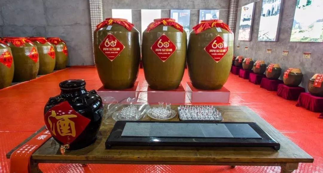 喜迎国庆醉美土楼|借问酒家何处有？拳王争霸风情街！我有酒，你有故事吗？