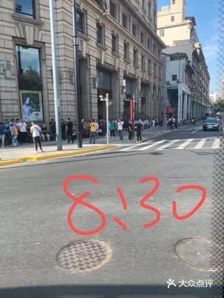 周杰伦奶茶店奶茶多少钱,排队排的特别长的奶茶叫什么