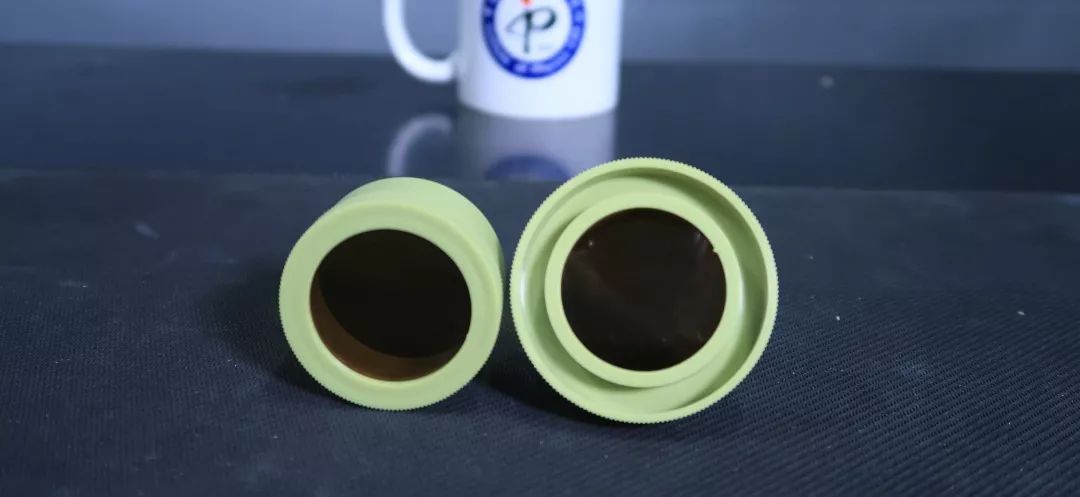 投影仪如何与屏幕相吻合,投影仪没有颜色和色调