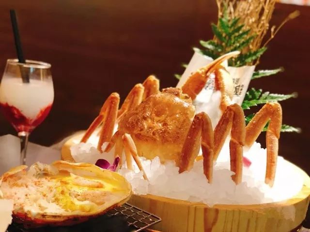 何以慰藉秋日里的国庆假期？当然是吃蟹！魔都吃蟹攻略，平价豪华全都有