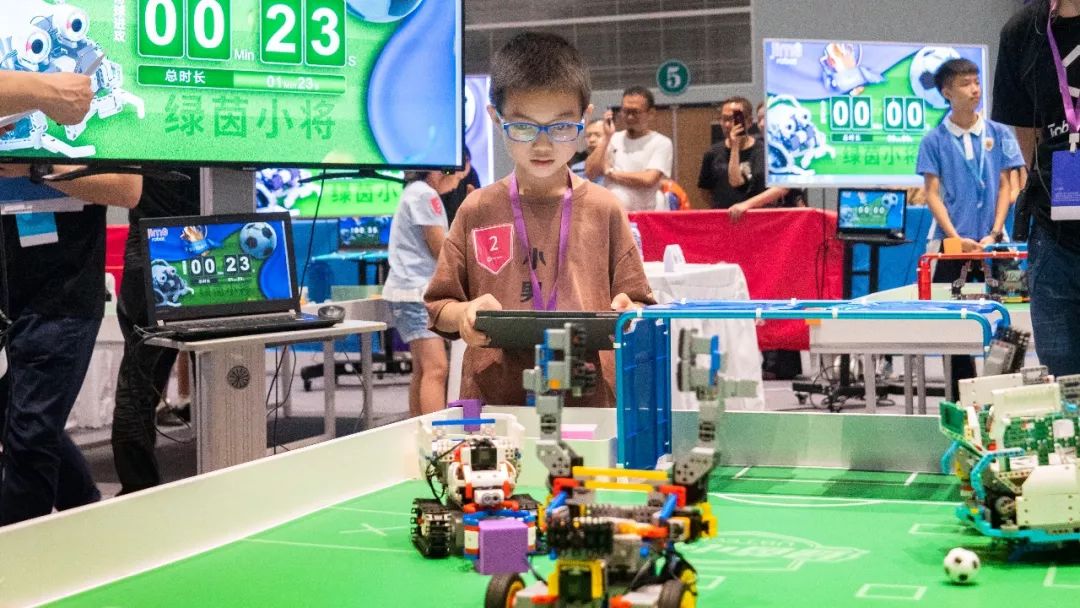 铁甲雄心打响四强之争,铁甲雄心第二季最强铁甲排名