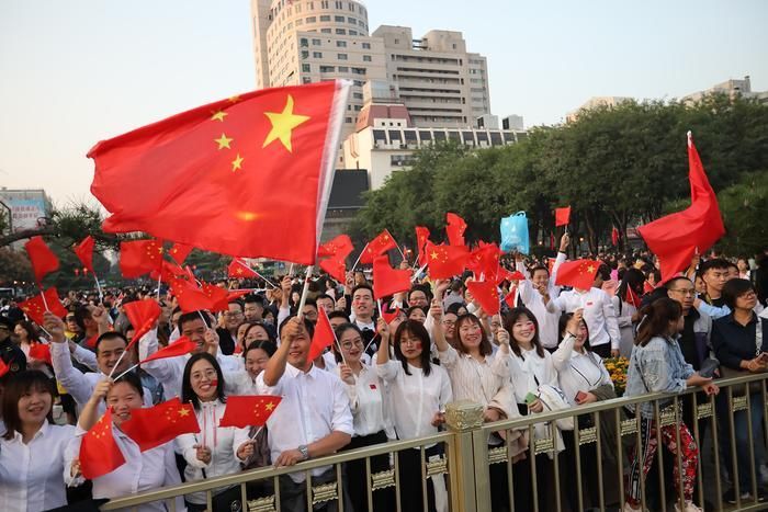 今天的新城广场,超燃