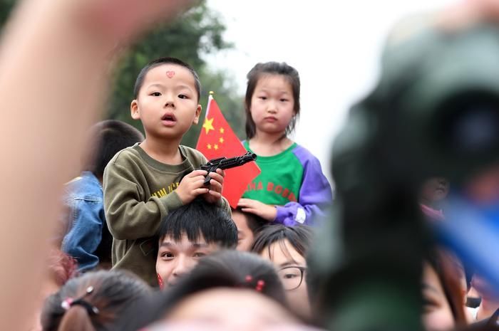 今天的新城广场，超燃