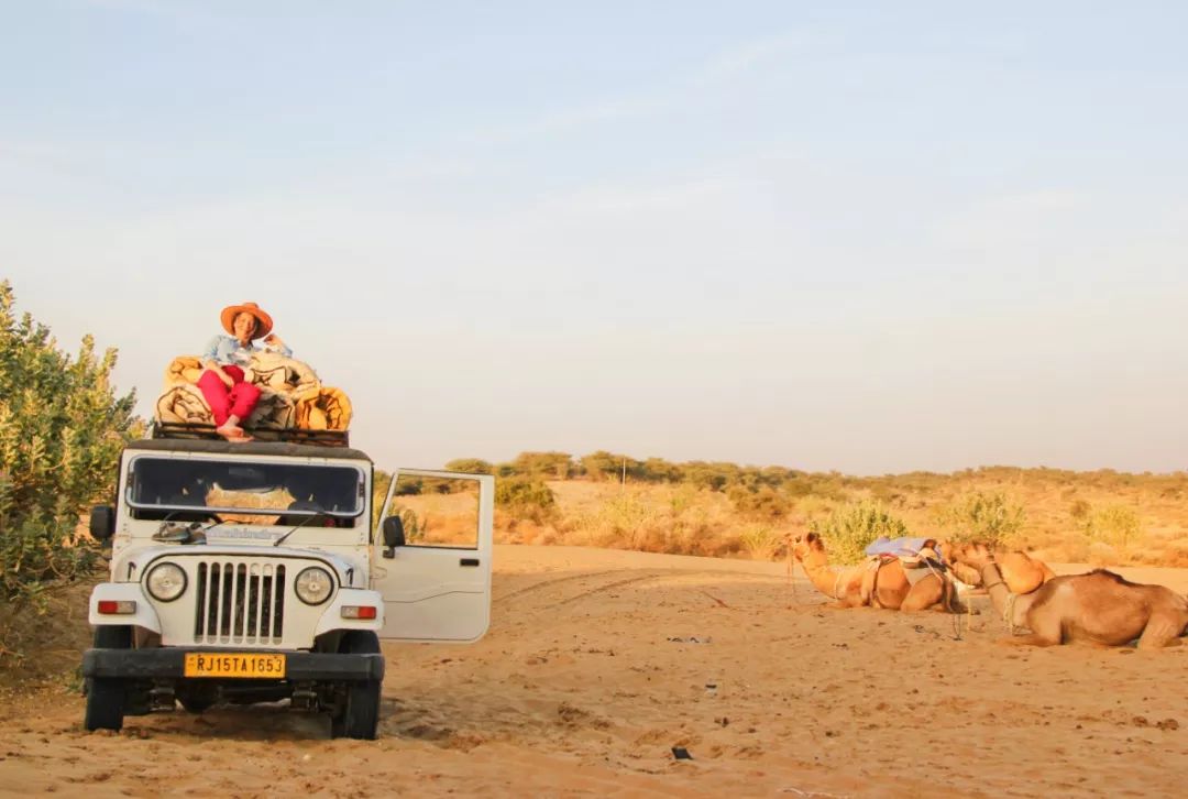 印度人真的挂在火车上吗？