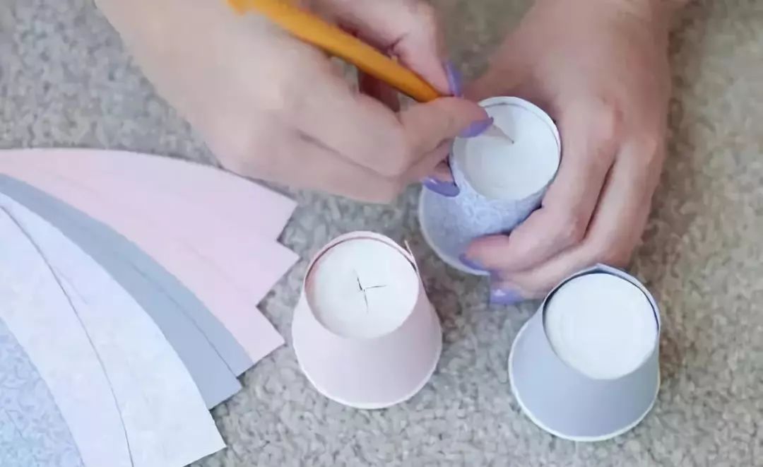 被人吐槽的手工,纸杯和一次性手套制作的手工