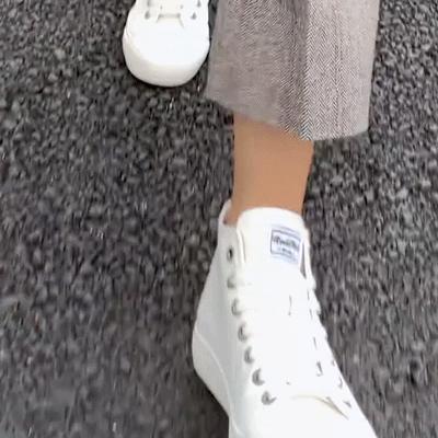 凯特王妃同款帆布鞋,梅根王妃穿什么鞋好看