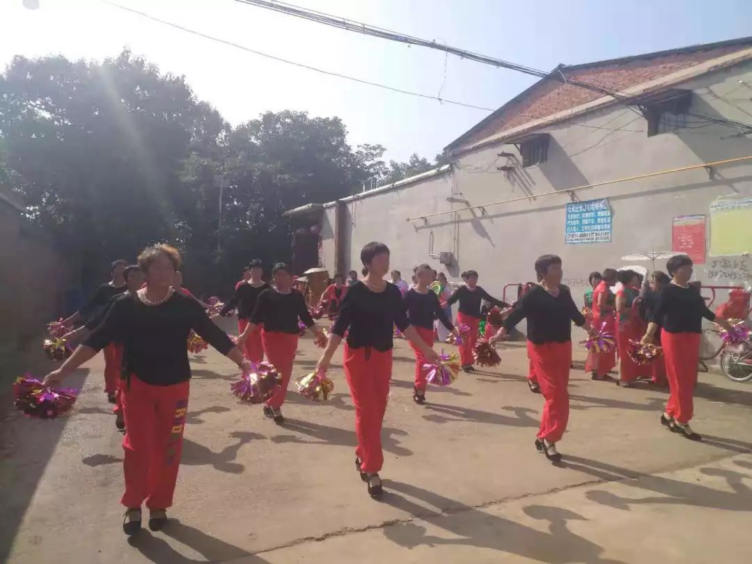 尊老敬贤的思想内涵,尊老敬贤的具体内容