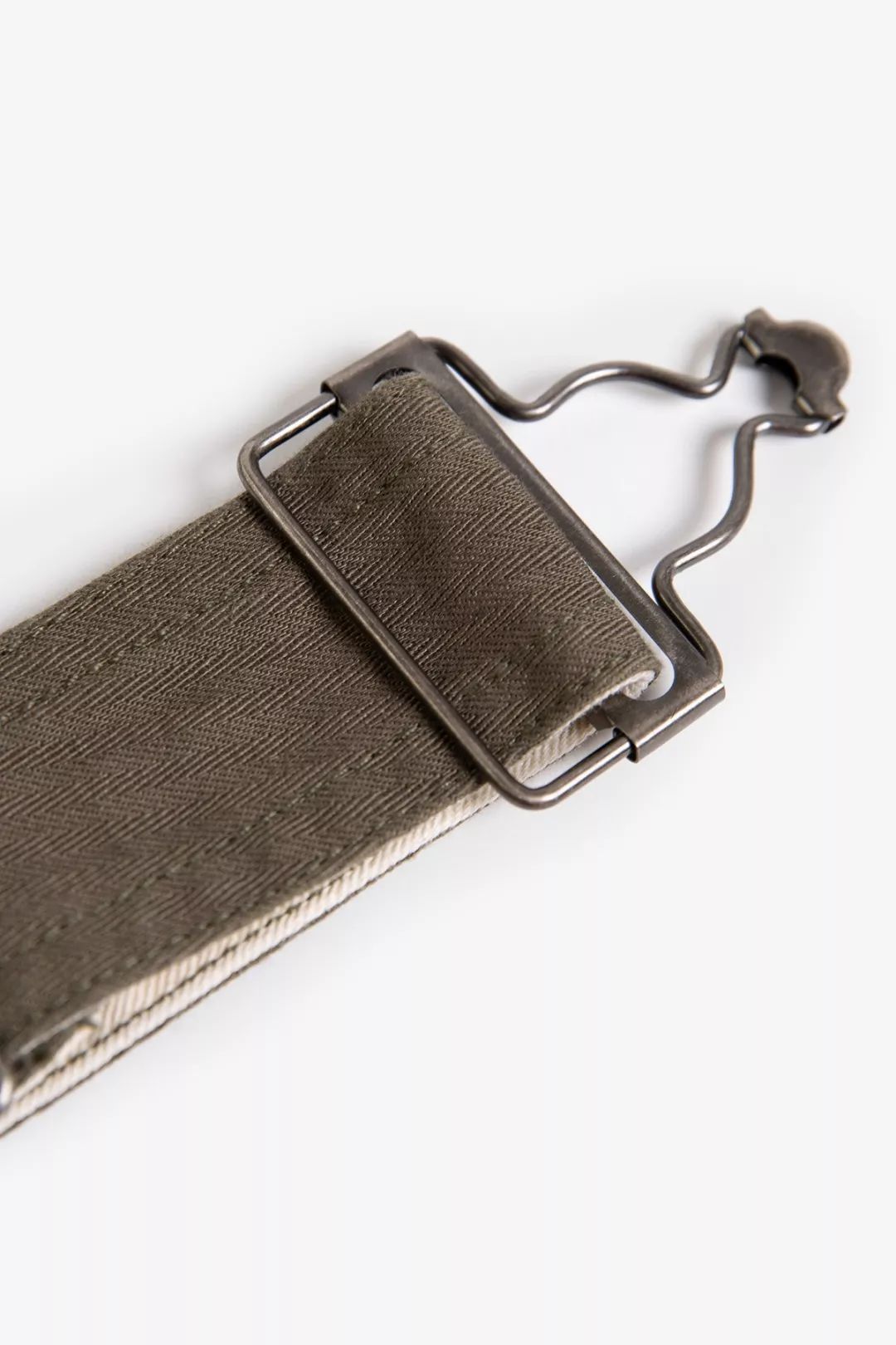 推荐女生穿的背带裤,敢穿背带裤的女孩