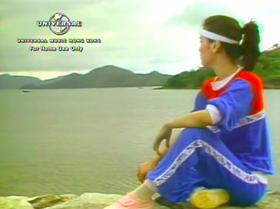 邓丽君的MV记录了你爸妈的时尚潮流