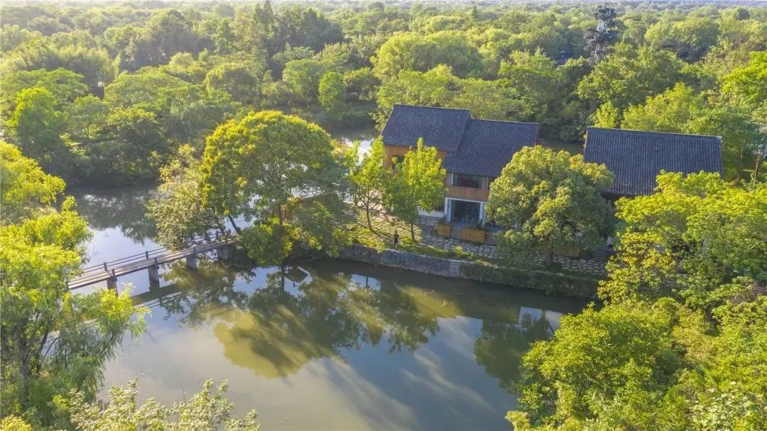 耗时3年的花间堂创始人新作，以船代步揭开杭城小众一面