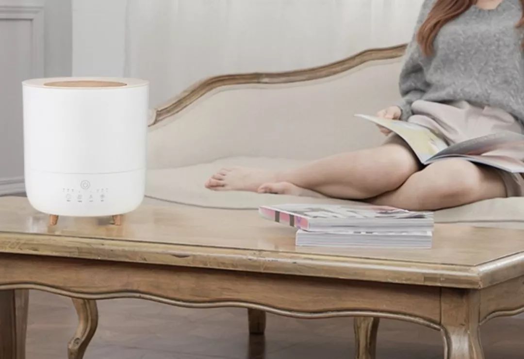 像艺术品的香薰加湿器,智能调节温度和雾量