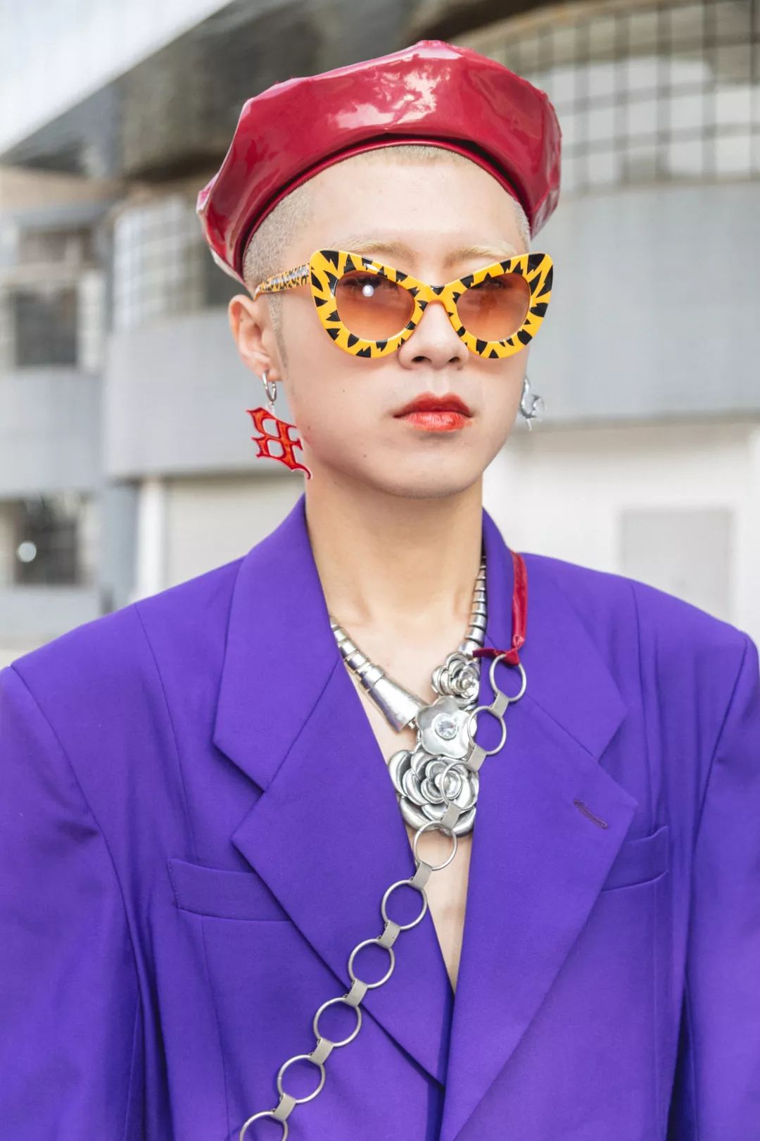 就想问问大家，“亚逼”怎么你了